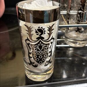 Set of 8 Kimiko bar glasses with carrying rack